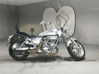 Honda MAGNA 250