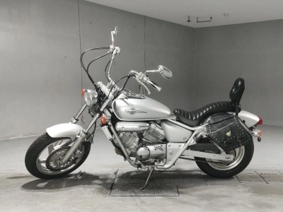 Honda MAGNA 250