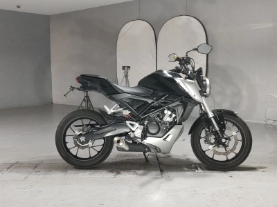 Honda CB125R