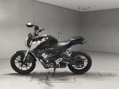 Honda CB125R