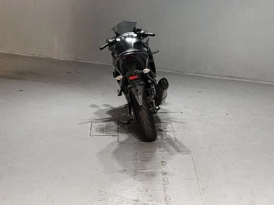 Yamaha YZF-R25