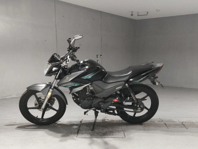 Yamaha FEATHER125