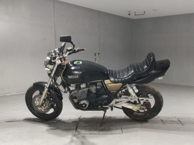 Yamaha XJR400