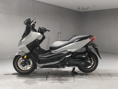 Honda FORZA