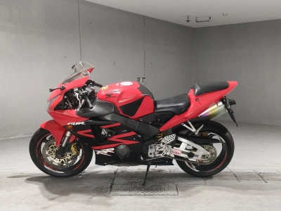 Honda CBR954RR