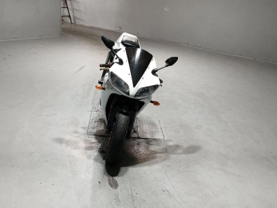 Yamaha YZF-R1