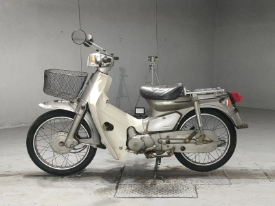 Honda SUPER CUB90