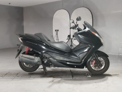 Honda FORZA