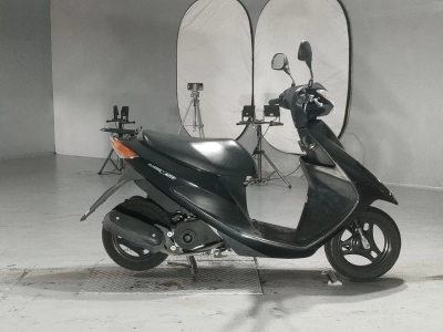 Suzuki ADDRESS V50