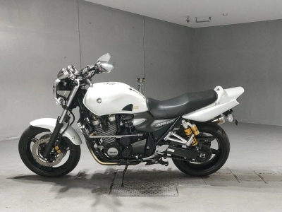 Yamaha XJR1300