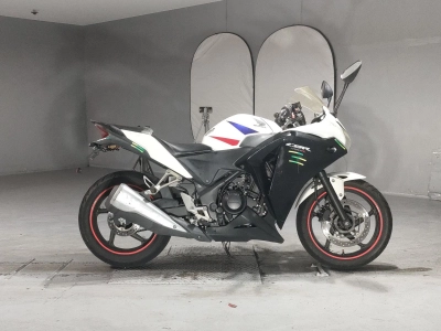 Honda CBR250R