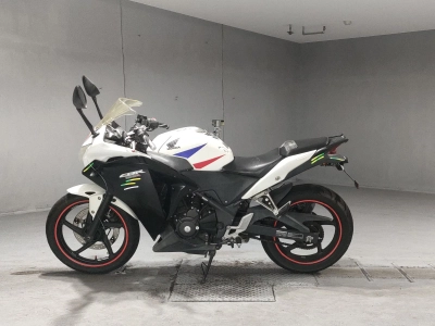 Honda CBR250R