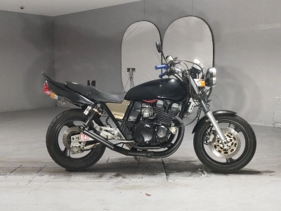 Yamaha XJR400