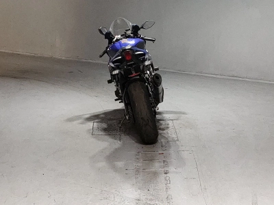 Yamaha YZF-R1