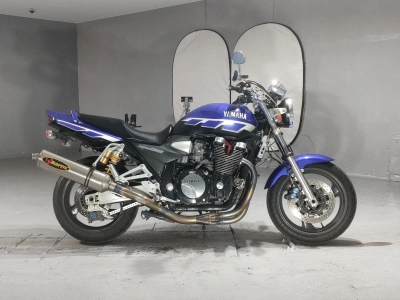 Yamaha XJR1300
