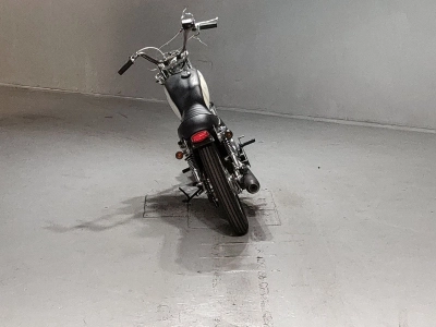 Yamaha SR400-1