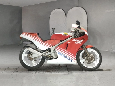 Honda NSR250R-1