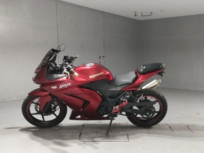 Kawasaki NINJA250R