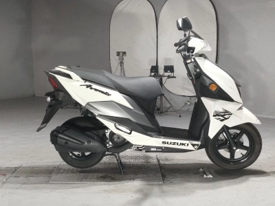 Suzuki AVENIS125