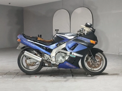 Kawasaki ZZR400