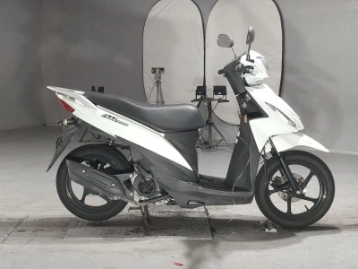 Suzuki ADDRESS V110