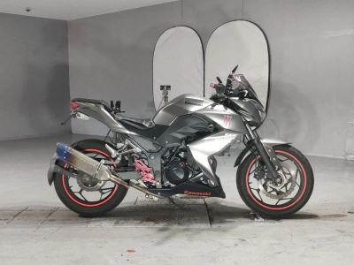 Kawasaki Z250