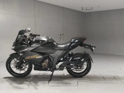 Suzuki JIKUSA-SF250