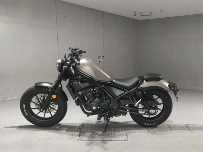 Honda REBEL
