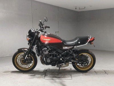 Kawasaki Z900RS