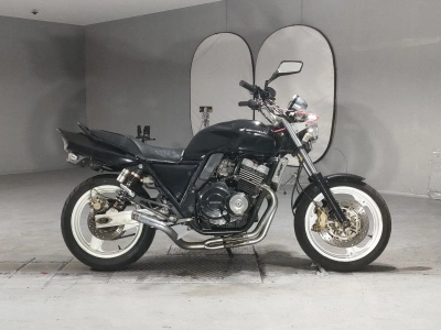 Honda CB400SF