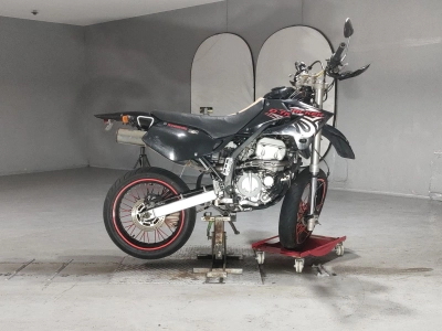 Kawasaki D-TRACKER