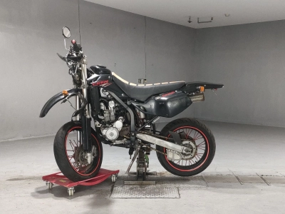 Kawasaki D-TRACKER
