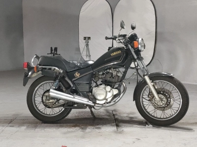 Yamaha SR125