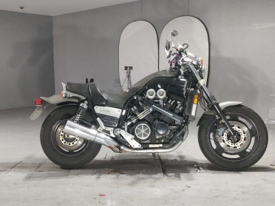 Yamaha V-MAX