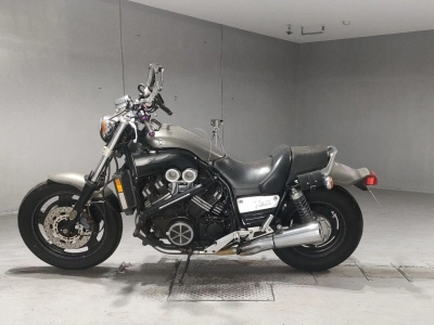 Yamaha V-MAX