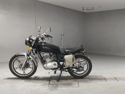 Suzuki GN125H