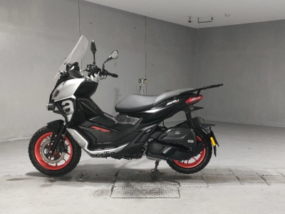 Aprilia  APRILIA SR GT125