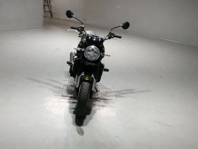 Kawasaki Z900RS