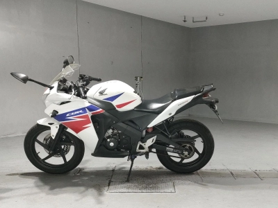 Honda CBR125R