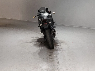 Yamaha YZF-R25