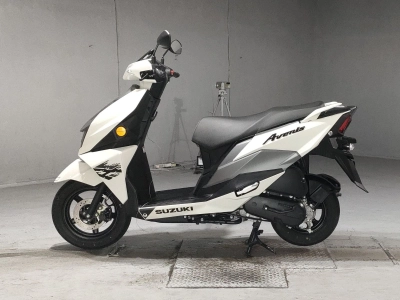 Suzuki AVENIS125