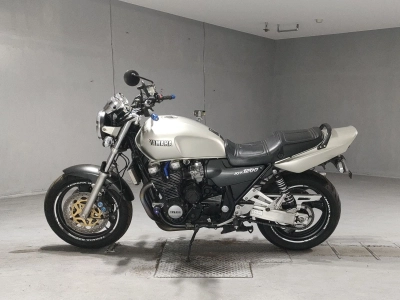 Yamaha XJR1200