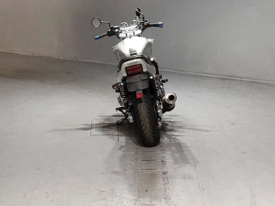 Yamaha XJR1200
