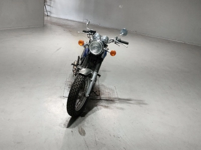 Yamaha SR400-1