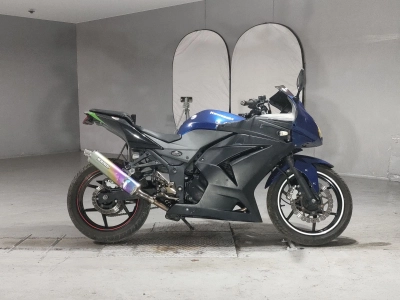 Kawasaki NINJA250R