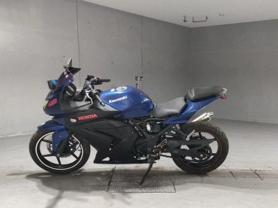 Kawasaki NINJA250R