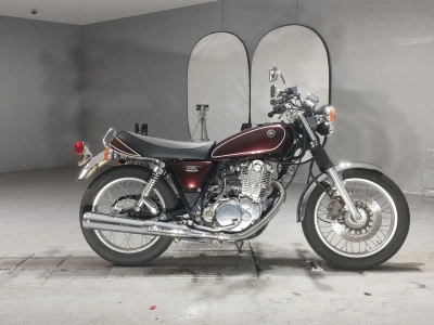 Yamaha SR400-1