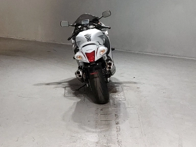 Suzuki GSX1300R HAYABUSA