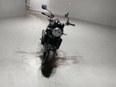 Kawasaki Z900RS