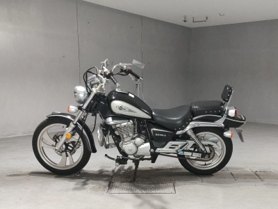Suzuki GZ150-A